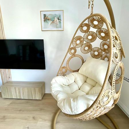 La Douceur Roannaise - Parking Prive Proche Gare Apartment Руан Екстериор снимка