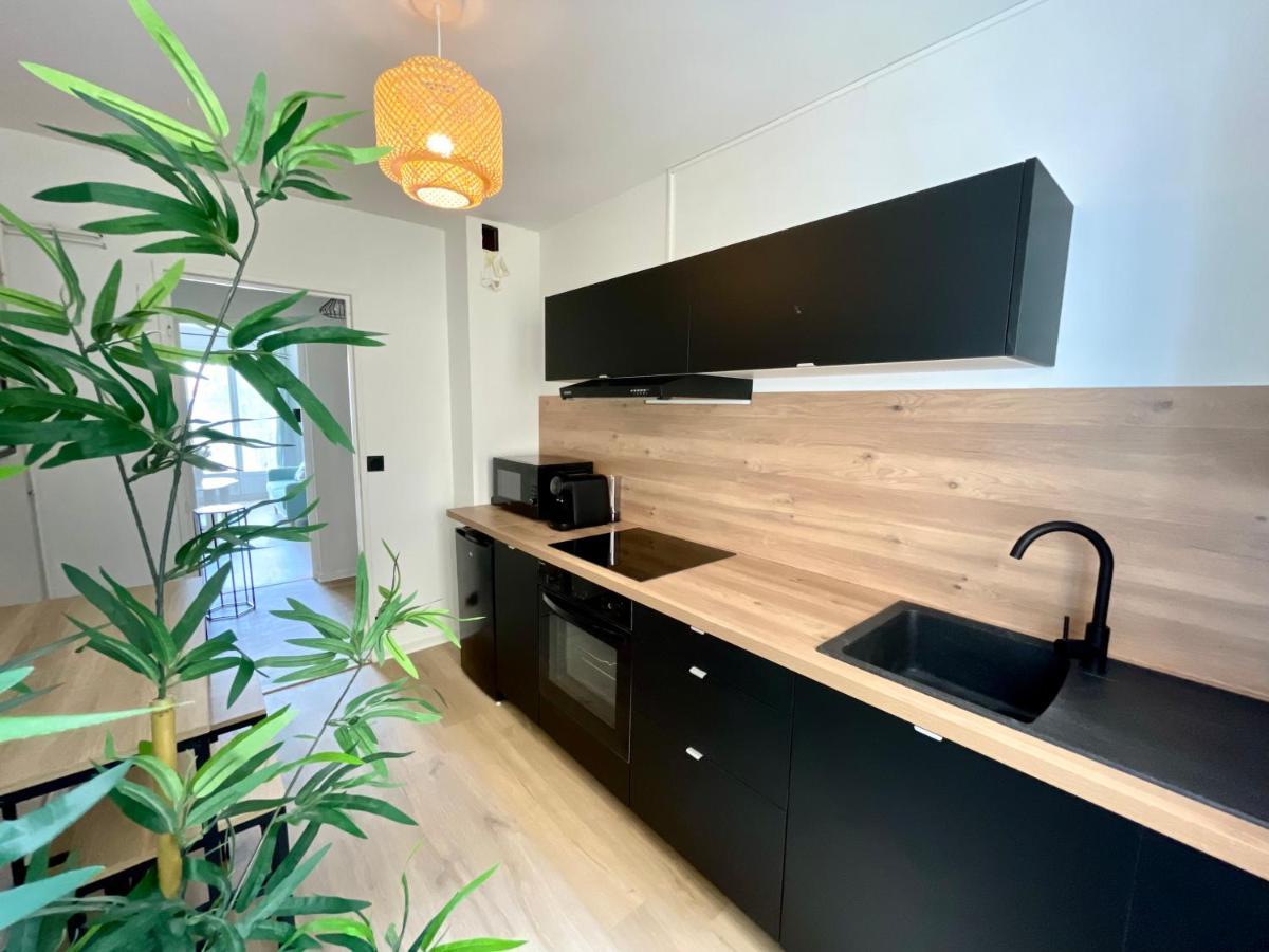 La Douceur Roannaise - Parking Prive Proche Gare Apartment Руан Екстериор снимка